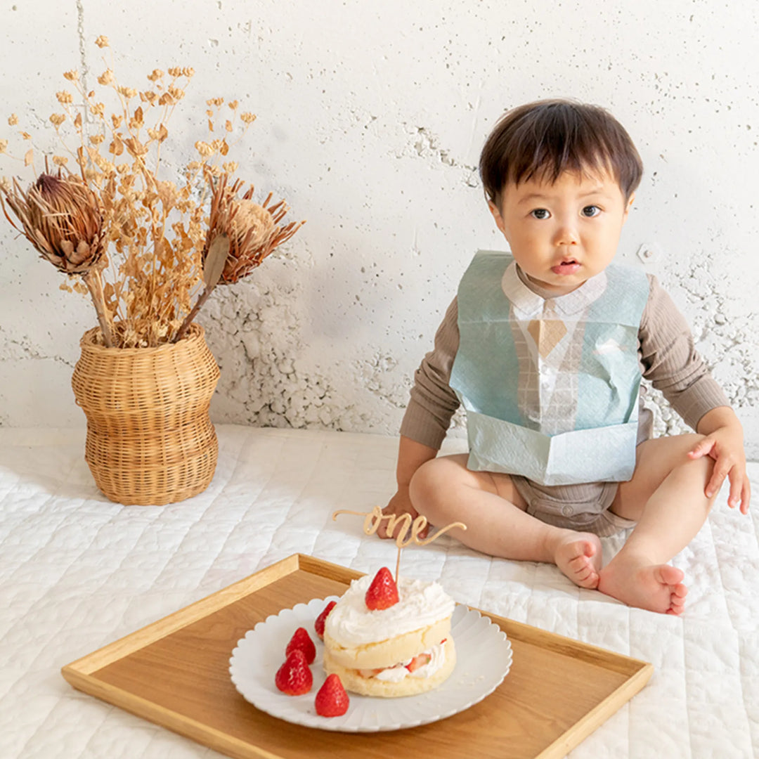 公式】ごはんの時間をもっと楽しく！使い捨てお食事エプロン