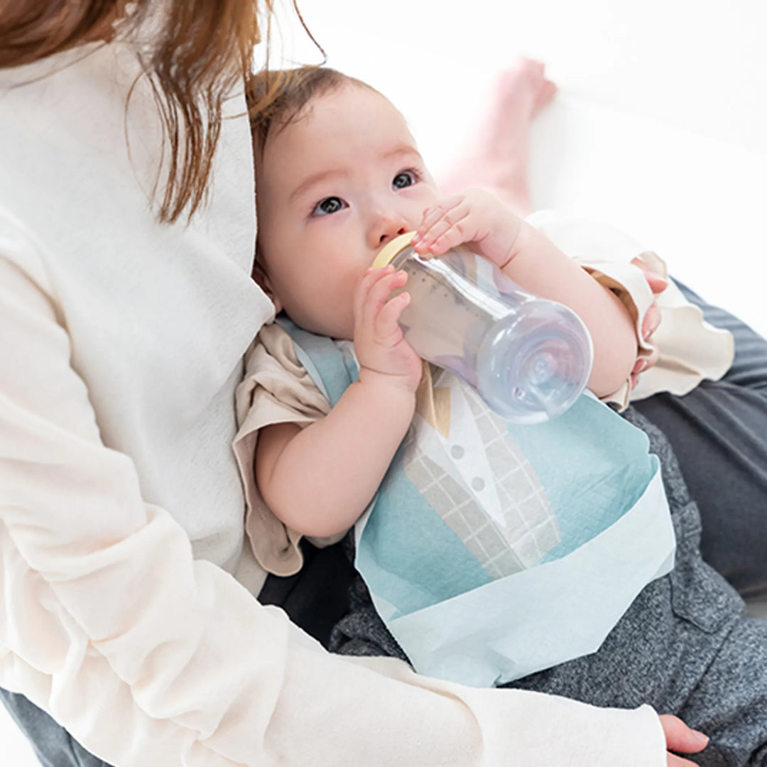公式】ごはんの時間をもっと楽しく!使い捨てお食事エプロン 公式】ごはんの時間をもっと楽しく!使い捨てお食事エプロン
