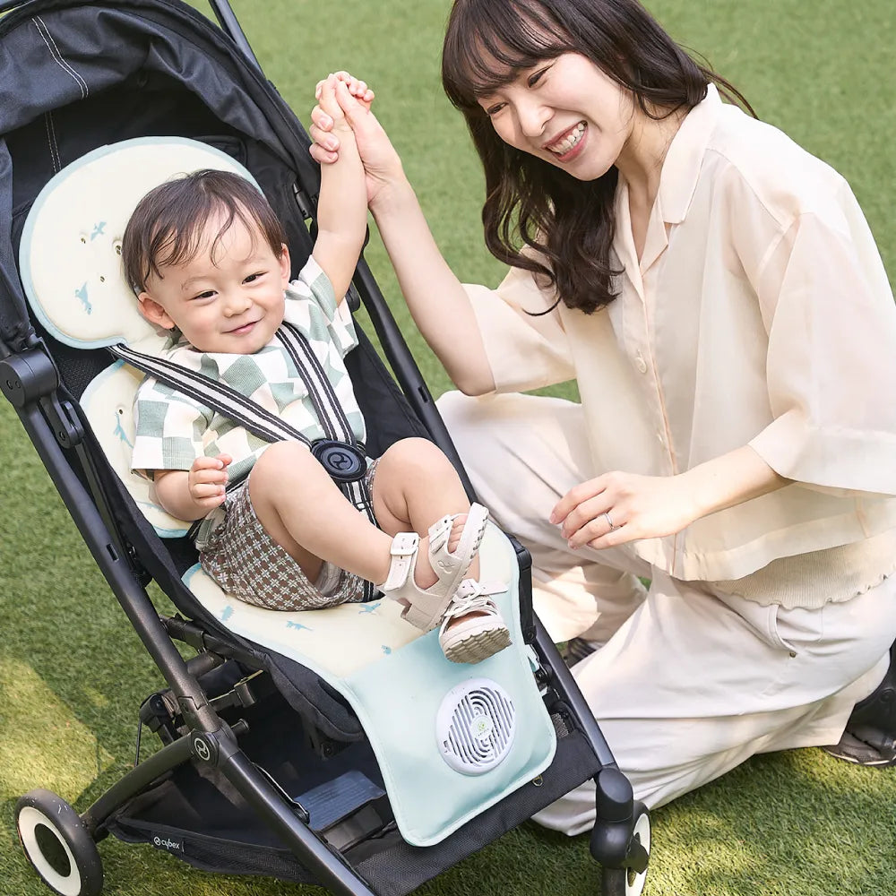 公式】airhug®️ ひんやり保冷ファンシート|冷感×ファン×保冷剤の 公式】airhug®️ ひんやり保冷ファンシート|冷感×ファン×保冷剤の