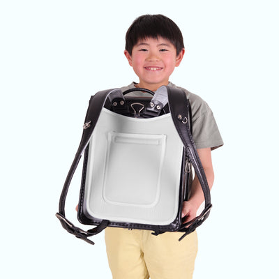 グレー
